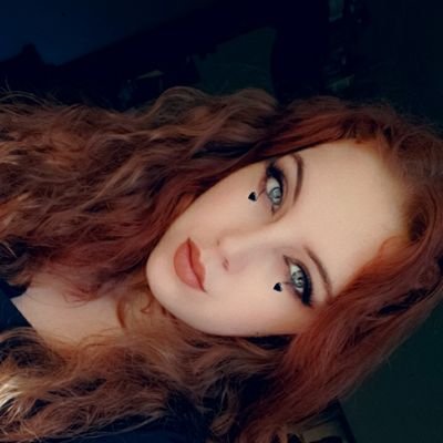 Little redhead girl who just wanna achieve her dreams. Dont be shy i would love to talk to you! I'm searching a good sugardaddy who could help me pursue in life