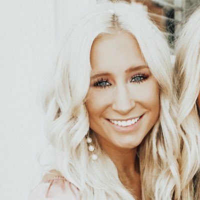 keelyjanzen's profile picture. 