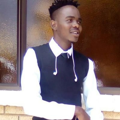 Lulama_El's profile picture. I'm a Sturton gay guy