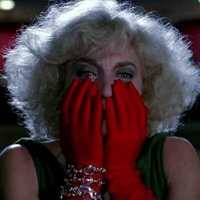 mrlittlebab's profile picture. Tienes que aprender a solucionar tus problemas con los hombres de otro modo...