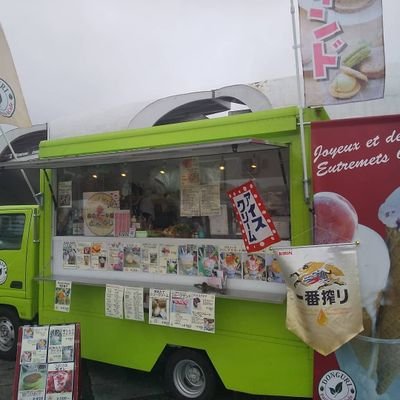 M6fqMGzrl5v9CcT's profile picture. 