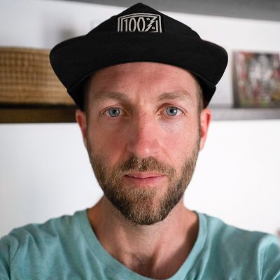 Allergisch aan links gezeur en rechts getoeter.
Zeg de dingen zoals ze zijn, dit medium hoeft niet enkel voor populisten te zijn.
