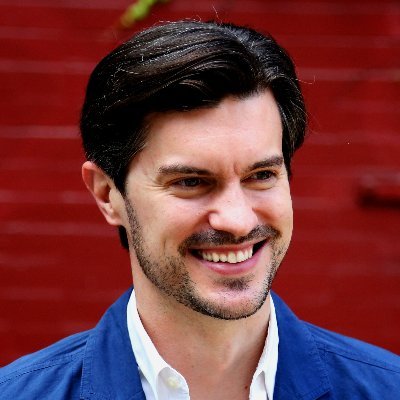 Senior Producer, @PabloFindsOut. Writer, Rolling Stone et al. Author, Can't Knock the Hustle. Past: Editor @ NYT, Guardian, Atlantic, Esquire, B/R Mag.