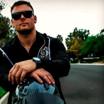 josephT72176380's profile picture. A smiling face always has a painful heart. ... Life is a journey, not a race.. ... swimming 🏊 baseball ⚾️ squat 🏋️‍♂️ hiking 🥾 martial art 🥋.... 🔞 NO DM