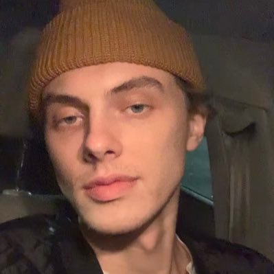 Huntter_CM's profile picture. be spontaneous; make bad decisions