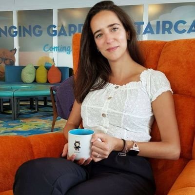 Marketing Manager. Tweeting about #Digital