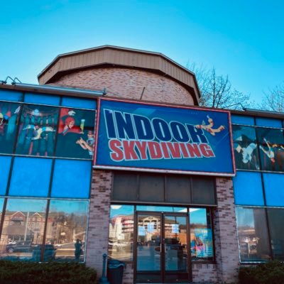 The longest running wind tunnel in business in Pigeon Forge, TN! Book your single flight or block party experience today!