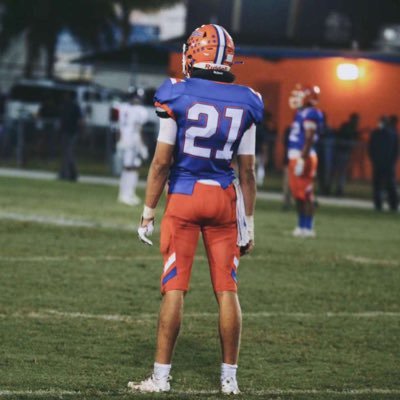 Bartow senior high school class of 2021
BHS football 🧡💙🏈💯
Linebacker/Defensive end