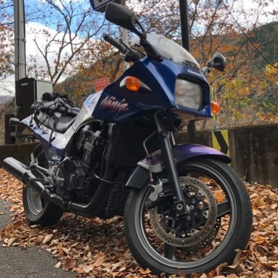 バイクアカ立ち上げて見ました。基本関東圏の日帰りソロツー。どっか行った時のバイクとの思い出写真アカです。現在の愛車はgpz900R。勝手にフォローとかしちゃいますがゆるして。