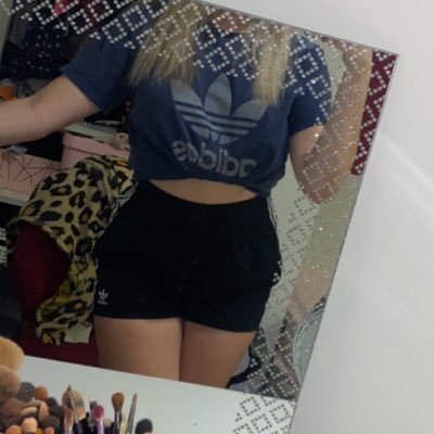 I admit that I'm a lil' messed up but I can hide it when I'm all dressed up
