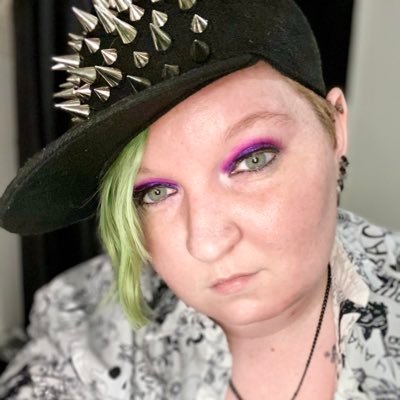 J2Lynn's profile picture. She/Her Musician of lots of genres but mostly pop/punk