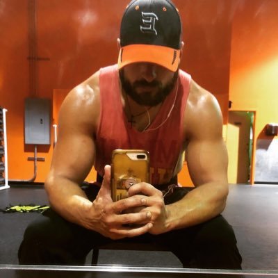 •⚾️🏉🤼 Coach • K-12 PE Teacher • TWFS BEANIE CLUB #96 • ⚜️NOLA⚜️ •🏋️GymRat🏋️♂️• ✌️❤️&➕tivity •