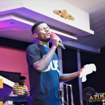 DUE97716311's profile picture. A seed of God. music minister, real estate. kingdom addict.