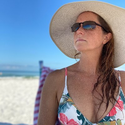 Live_WholeHeart's profile picture. Author 📝  Powerhouse Women: Survivor to Thriver
Executive & Wellness Coach - Let ❤️ Lead the Way
mBIT Coach • HeartMath Trainer • Plant Based • Meditate
