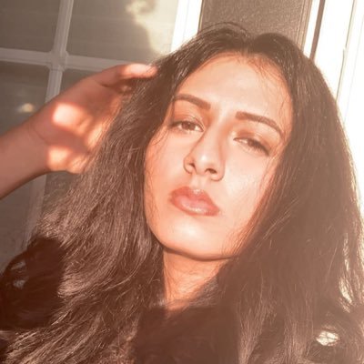 RezGina's profile picture. 