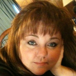 bulldogmom3x's profile picture. 