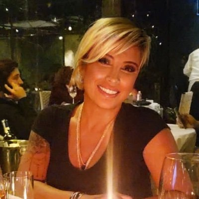 EmineGunaydn's profile picture. 