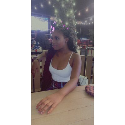 IG: @_parisdasavage 📸 & CEO of @houseofhuesllc | Snap: parisdasavage98 👻 | You OPINION is INVALID 💯 | 🏳️🌈🦄💓 | J 💓 12/01 💍