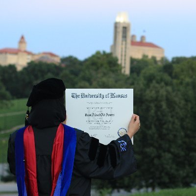 استاذ مساعد في مناهج وطرق تدريس اللغة الانجليزية | مهتمة بالبحث العلمي والكتابة الاكاديمية University of Kansas alumna | TESOL | she/her| حساب شخصي