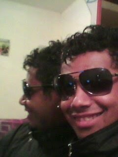 .  Somos poucos mas somos muito loucos . !