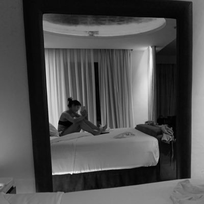 noa_ng's profile picture. ~5.06~ Date cuenta de lo que tienes antes de perderlo. Instagram noa_ng. 22