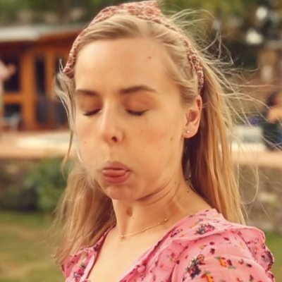 Actor, napper, snacker
@UKRevolution @qvoiceltd @lamdadrama
(She/her)