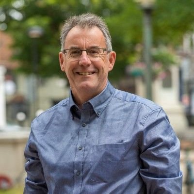 With over 20 years HR experience, together with you , we bring personal local bespoke HR solutions to your business. We help demystify People Problems
