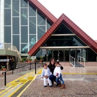 Madre enamorada de 3 soles-Trabajadora incansable para ayudar y sobrevivir... PERONISTA(gracias a un grande que admiro mucho)