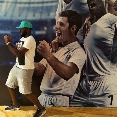 WECOMentrepris1's profile picture. pensons, créons, realisons