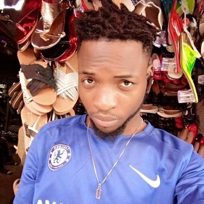 Reliable investor and a part-time women and men footwear seller and designer👡👠... Open to business world...
Chelsea fan(blues for life)...