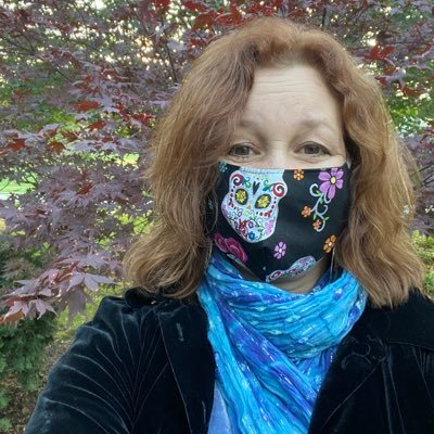 Liz_Grove's profile picture. 