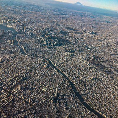 shiye2000's profile picture. 魔法师