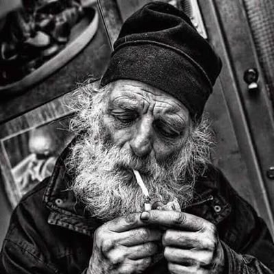 …وجائت سكرة الموت بالحق …
حسن الختام نرجو
ميكانيكي علي ما تفرج