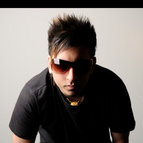 HarpsNandha's profile picture. 