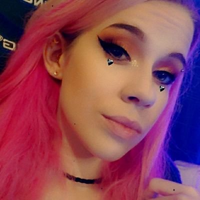 ✨ Twitch Streamer • Creator • 🌈 She/Her • 🍄 Autistic & ADHD • 🌙 Mental Health Advocate • 💜 Just here for love, creativity, and chaos ~