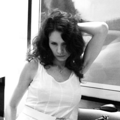 noir1319's profile picture. 𝓈𝒽ℯ 𝒸𝒶𝓂ℯ 𝓉ℴ 𝓈𝓉𝒶𝓎