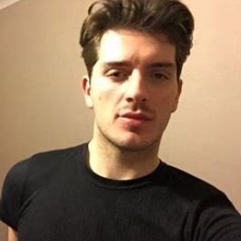 Pro-EU Londoner who enjoys a good night out with mates and an occasional trip to Thailand. PLEASE DO NOT FOLLOW ME !!!