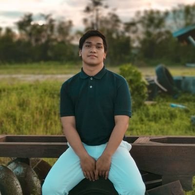 LKRowling's profile picture. Ravenclaw