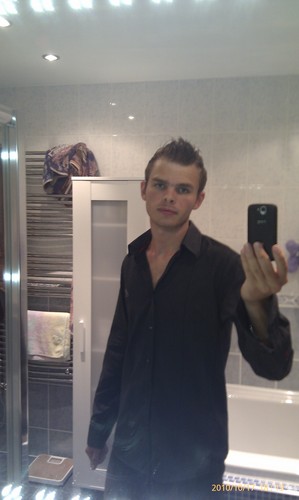 Joos_777's profile picture. Apparently I study ICT in Newtown along with playing Pool for my local, abit of snooker and I bike quite alot... Along with great pissups XD