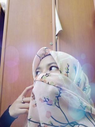 deeja271's profile picture. busy