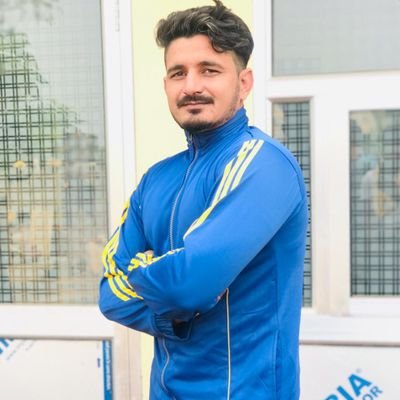 YadBaryar's profile picture. baryar