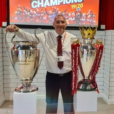 Liverpool fc Fan who loves his family, films and scuba ,Lego ,UAP'S and his friends.
All opinions are mine and mine alone, Slava Ukrani