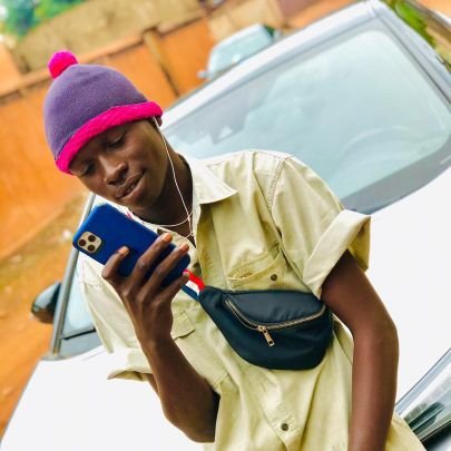 oneflowOfficie1's profile picture. Artiste/rappeur