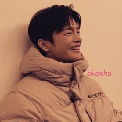 2019.4ヒョン様で出会いミンソギで恋に堕ち歌声で沼落ち❤️低浮上ですが…グク愛は更に深くなっています💕 出会ってから3年2022.8.9やっとグクさんに会えました❤️2022.8 🫶🏻🫶🏻 2023.1🎤🎤 2023.10✋✋✋✋2023.11🎤2024.1⚓️2⚓️2024.9✋2024.11🎤