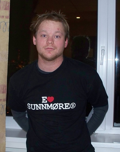 EspenG's profile picture. Computer Engeneering Student @ HiST / AITeL
else{ Skiing or complaining about politics.