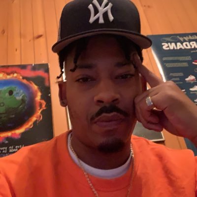 Darryl26194689's profile picture. I’m in a love hate relationship with sneakers.