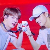 RJ (@fanboywithluv) 's Twitter Profile
