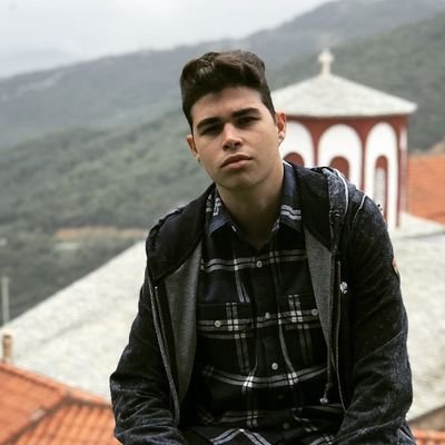 Medical student/
Sofia University St Kliment Ohridski
Farsala/Sofia