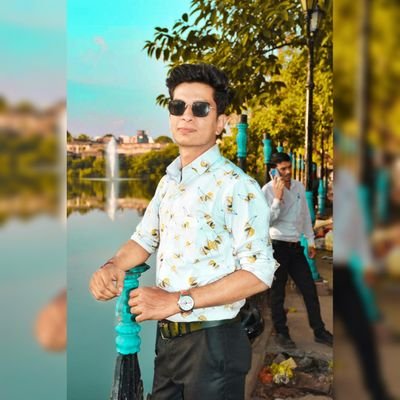 7vMtLL8GOYdUMYE's profile picture. 