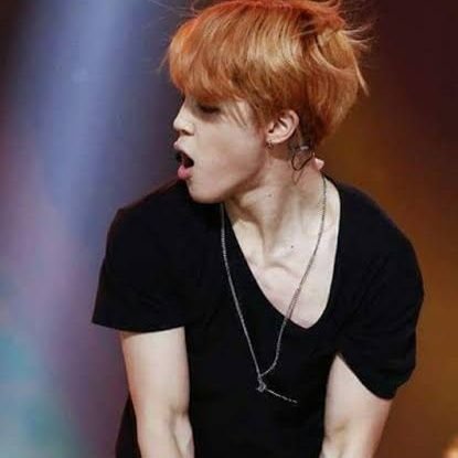 Jimin / Gostoso / Faço Streap e cobro caro / Coreia do Sul / Tenho uns anos aí de vida😈💋

fc da fic https://t.co/Rxfx187avG